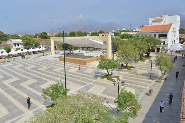 plaza-alfonso-lopez